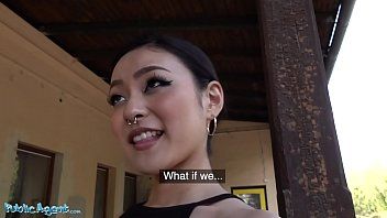 play Asiatica face un oral si face sex la tara