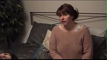 play Mixaj de filme xxx vintage cu frati, surori, tati, mamici 